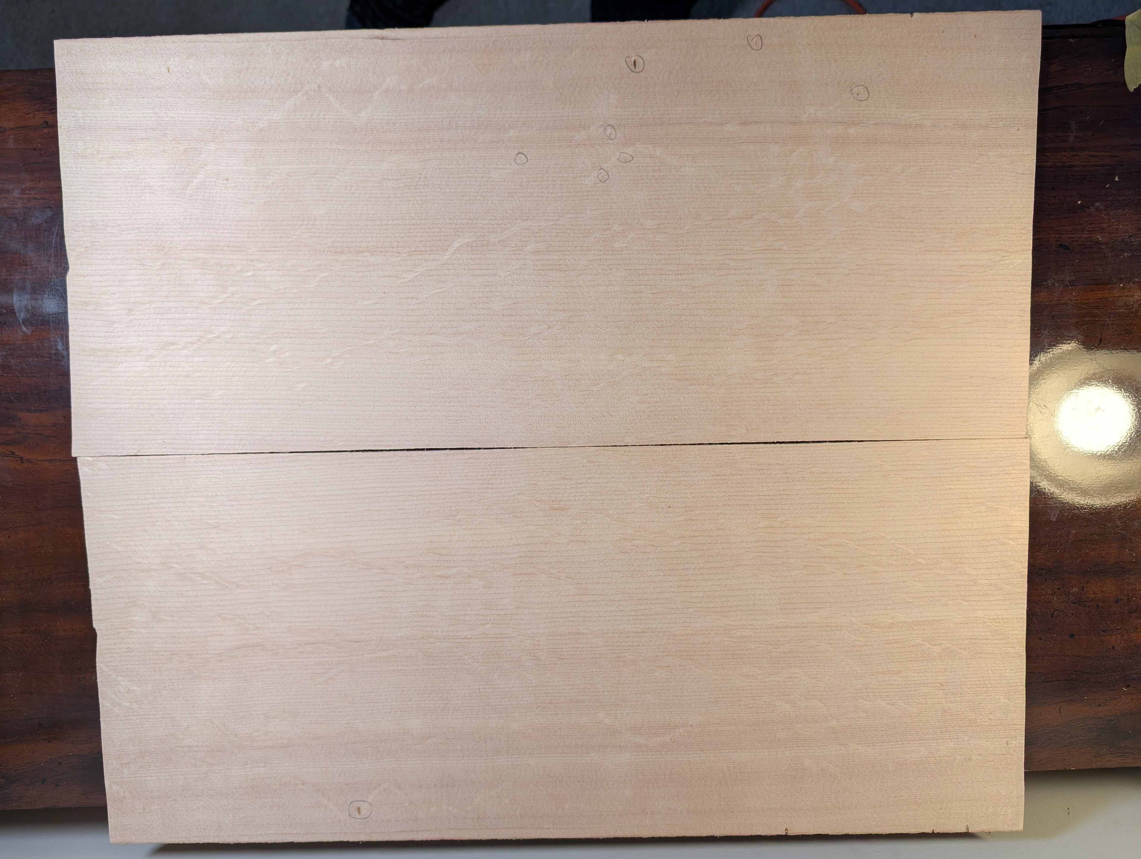 Bearclaw Sitka soundboard - Dreadnought SSBCMG2603226